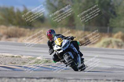 media/Oct-04-2025-CVMA (Sat) [[408bcdd6e4]]/Race 14-500-400-350 Supersport/